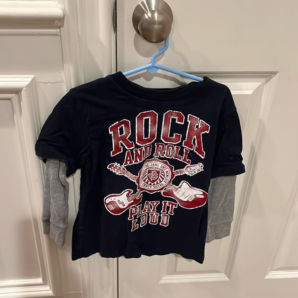 Gap sleeve t size 4/5
